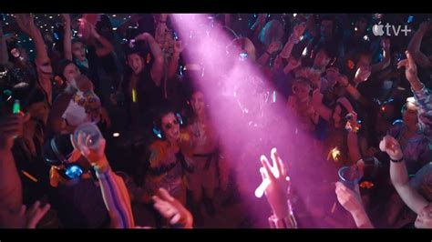 wecrashed ऑनलाइन पहा|WeCrashed — Official Teaser .
